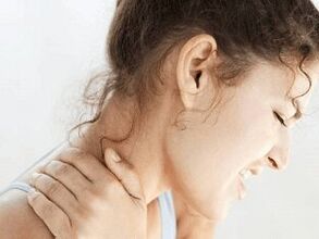 Dolor de osteocondrosis en el cuello