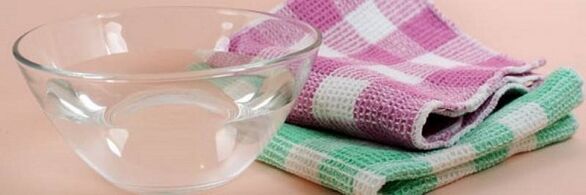 toalla humedecida para compresa para la osteocondrosis cervical